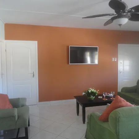 Landslake Apartments